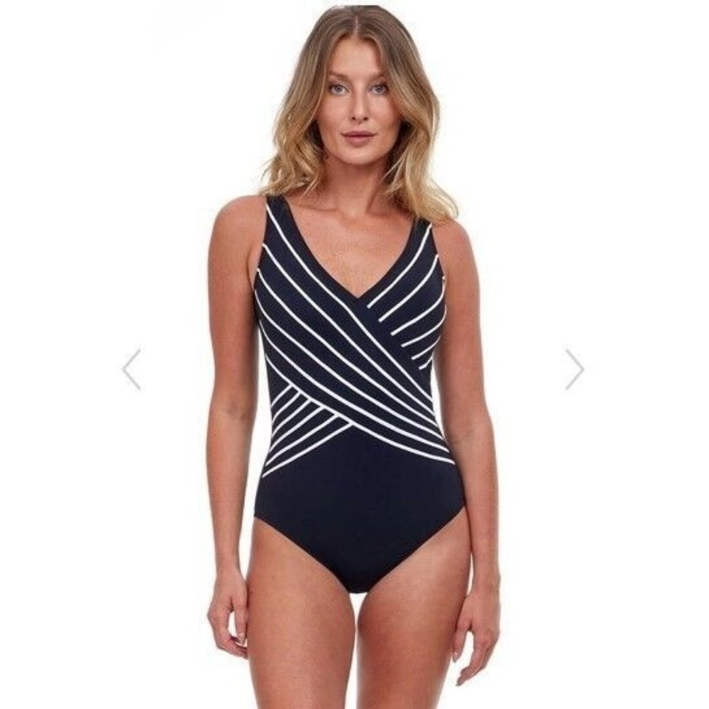 NWT Gottex Essentials Embrace Black V-Neck Surplice One Piece Swimsuit Womens 16